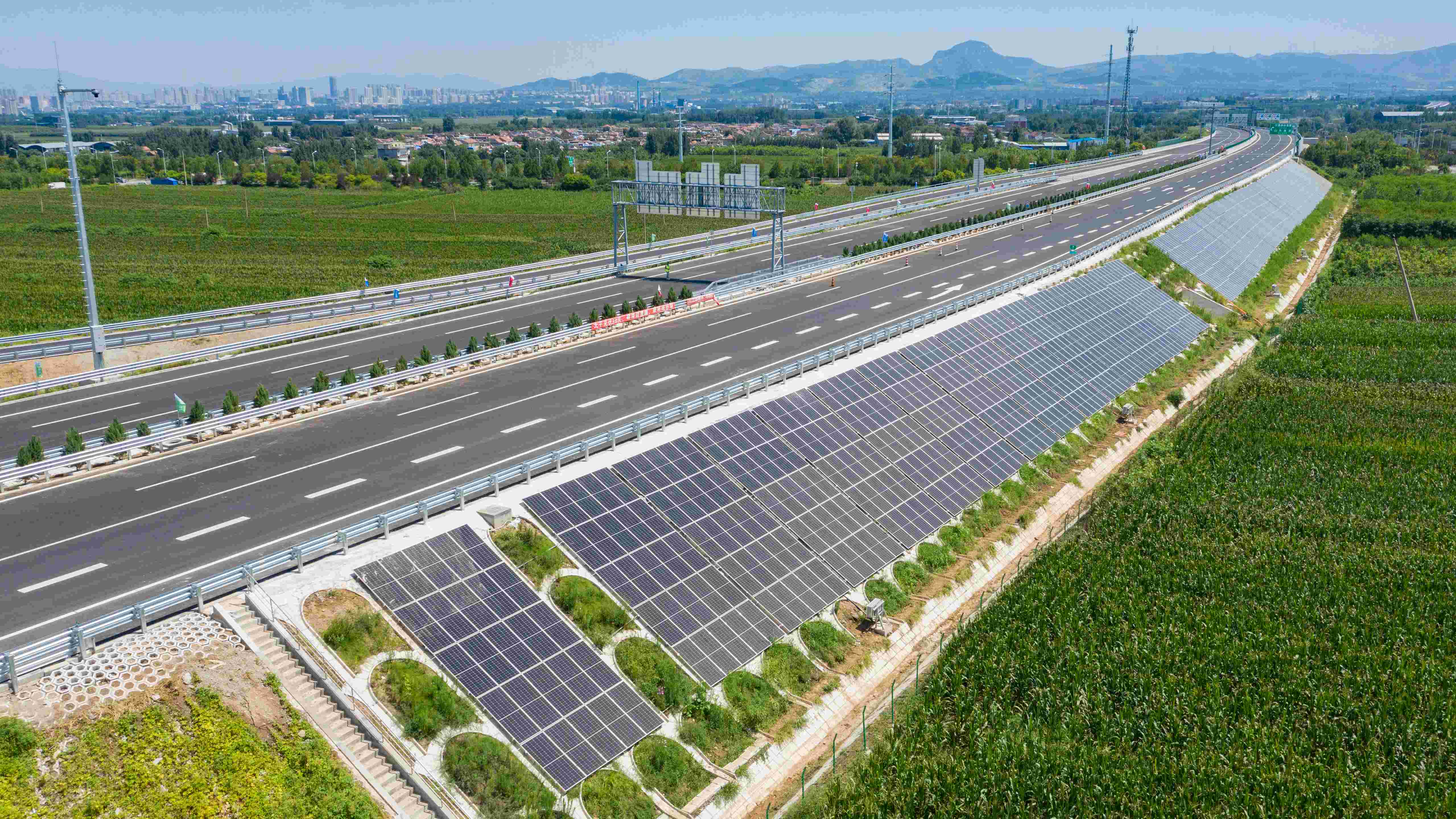给高速公路装上“智慧大脑”(图1)